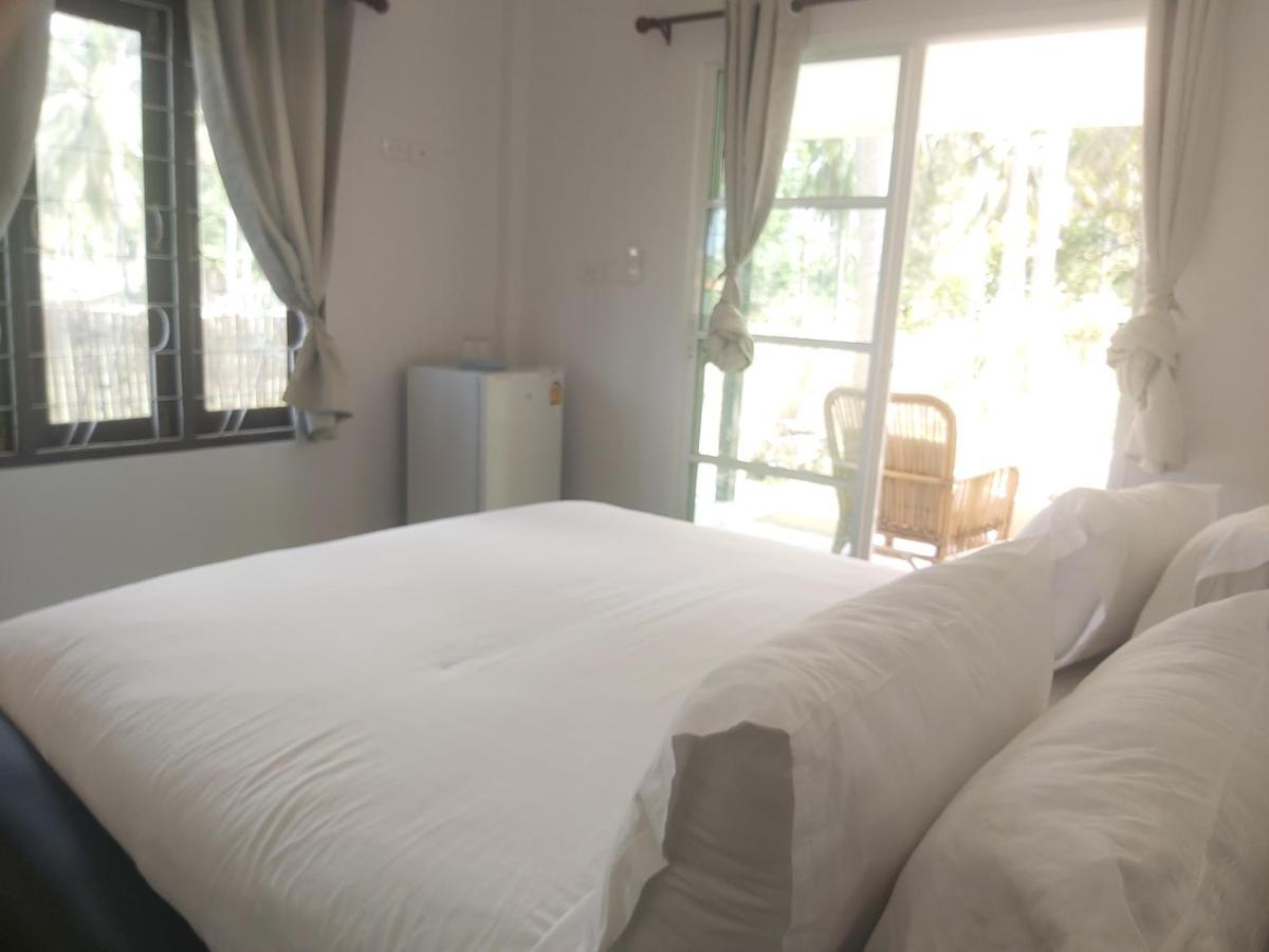 Nice Home Stay At Samroiyod Baanphakrimlay Exterior photo